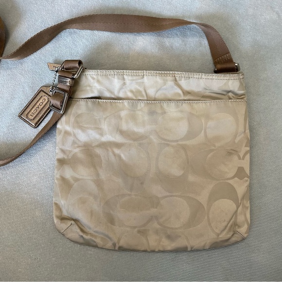 Coach Getaway Signature Nylon File Bag | Size: One Size - Picture 2 of 6